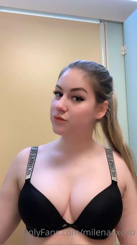 Guess my Boob Size😜💦