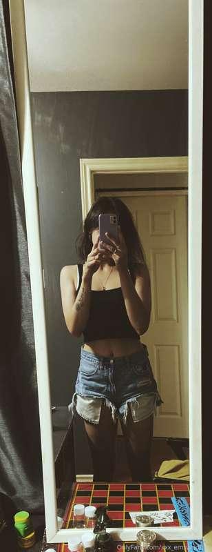 dm me, i wanna take these clothes off for you 😈