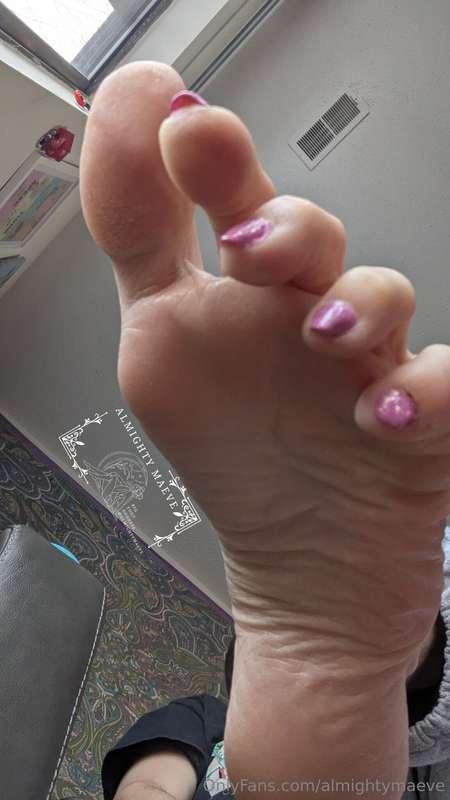Smoking and Soles 🔥 