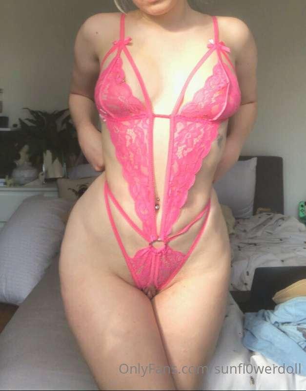 sunfl0werdoll image #0