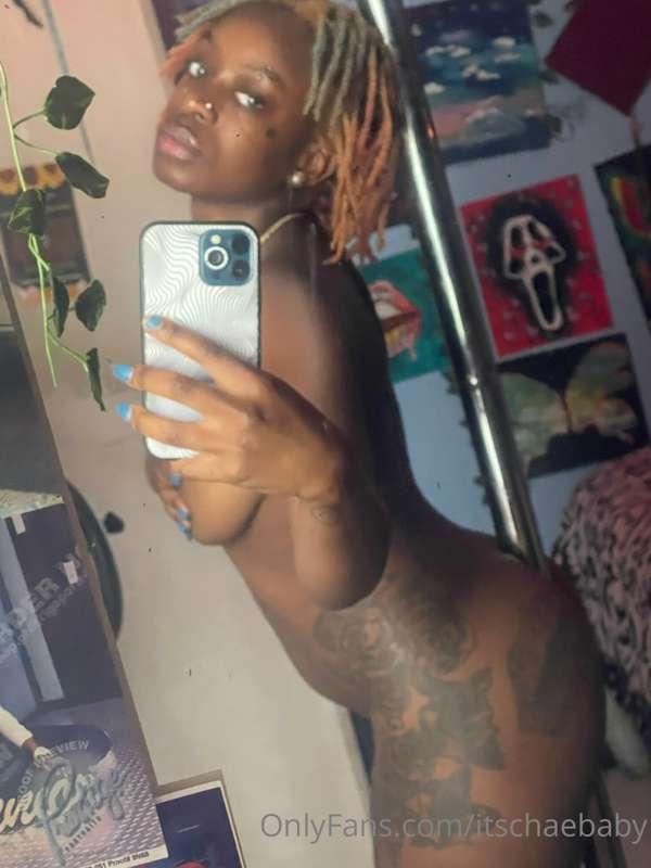 Stick it in the middle 👅