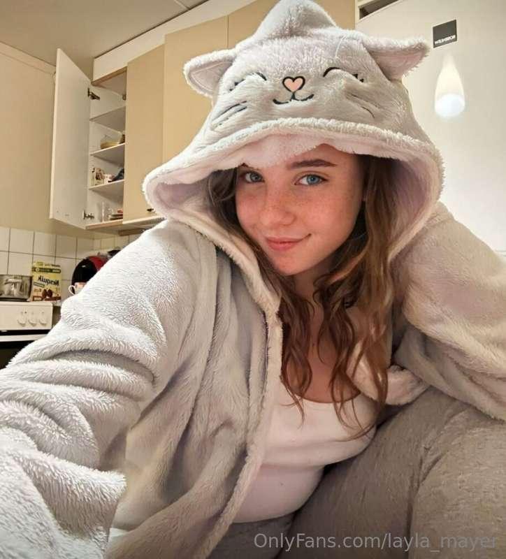 🔞@leylacool IS WET RIGHT NOW🔞
Wet & wild @leylacool loves sh..