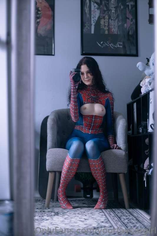 Bye bye spider girl suit