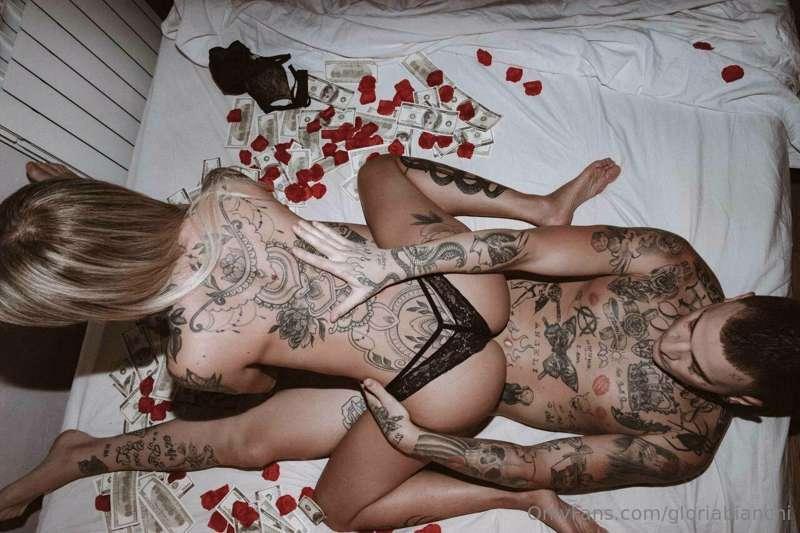 **Tattoo business** 😏