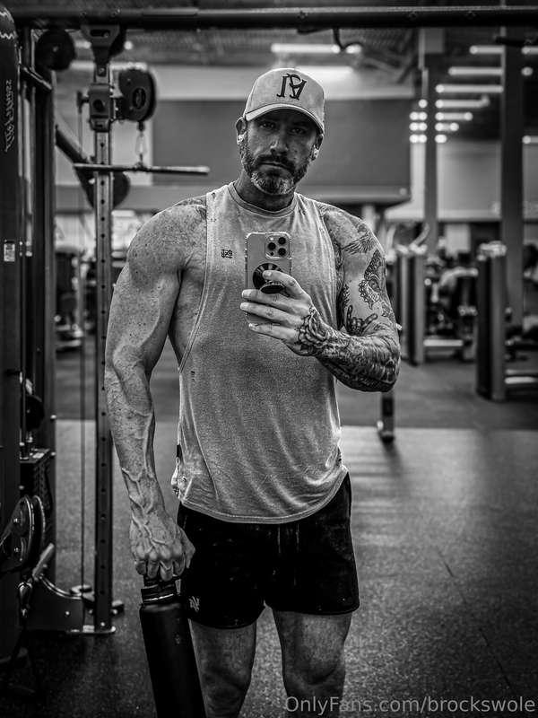 I want to know what you guys wanna see! Please Cast a vote! ..