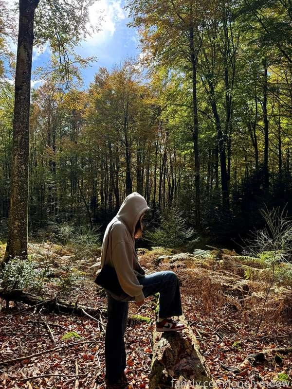 Time for relaxing 😌 
Ps: sex came later in this wonderful forest 💦 
#fyp #chinese #relax #public #sex 