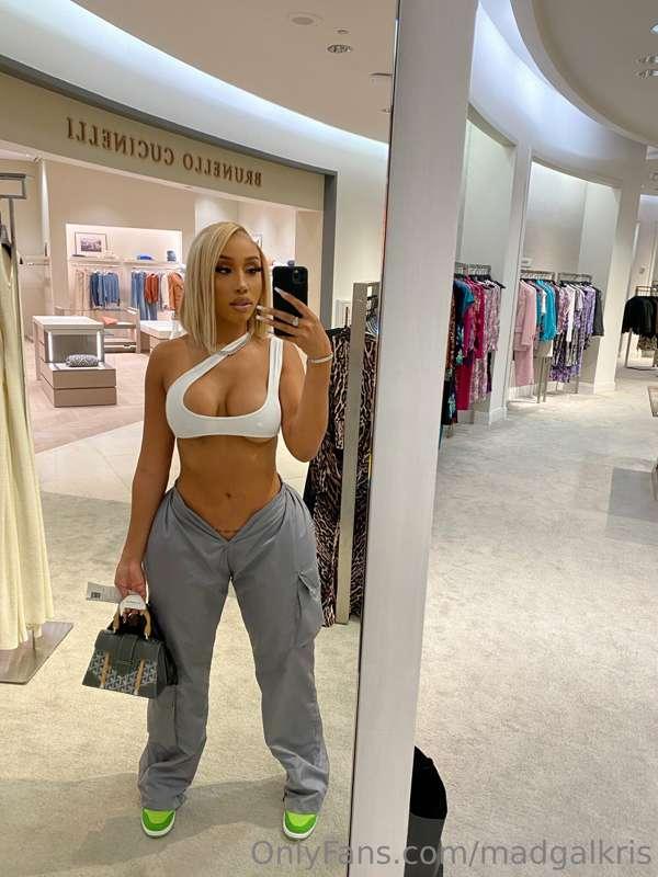 blonde moment ♥️