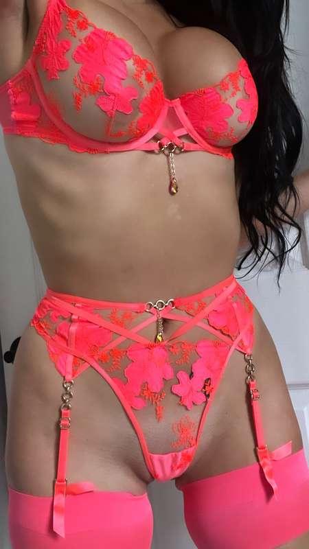 prettyinpinkxoxofficial image #1
