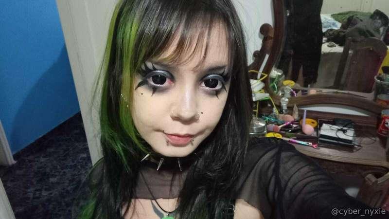 cyber_nyxie image #2