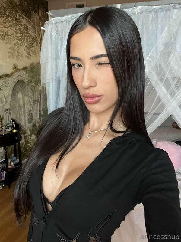 should i upload some new content for u baby? :3