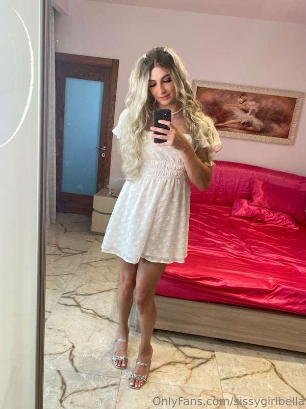 Hi there! I’m your government’s assigned trans girlfriend ❤️