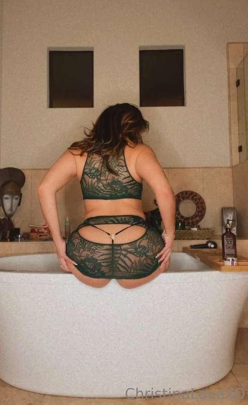 Is this too sexy to handle? can you DM me your dirty thought..