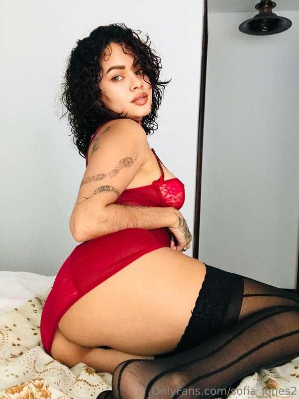 Do you like it when girls striptease for you?🔞🤤 Text me and ..