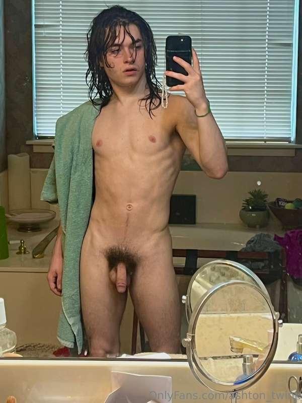 ashton_twink image #0