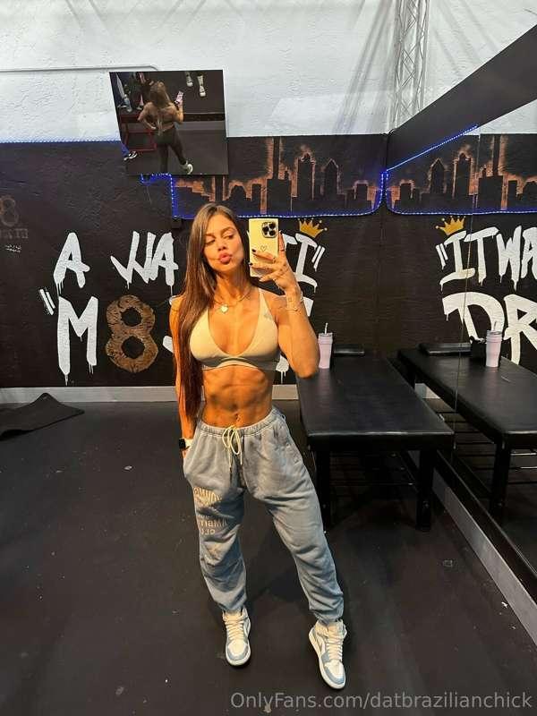 The last three or four reps is what makes the muscle grow. T..