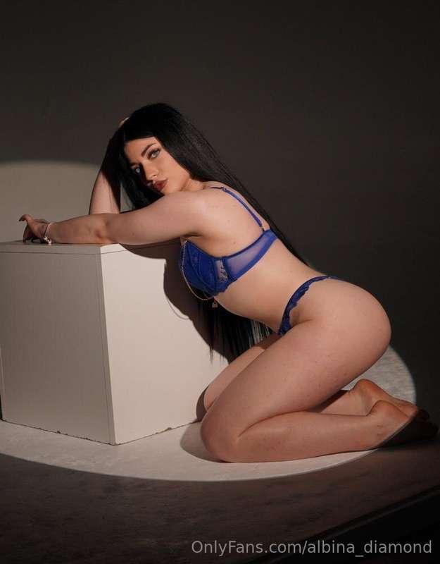 🔥Free subscription 🔥 This wild @sensualhanna wants a big dic..