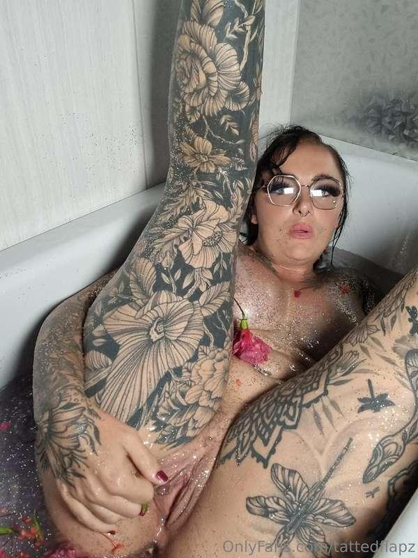 tattedflapz image #1