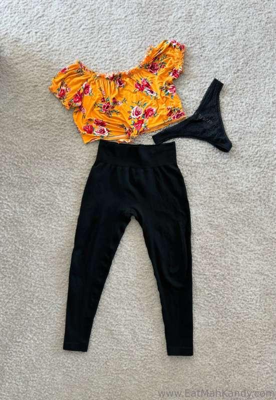 Want to buy this outfit? ☺️ never washed.