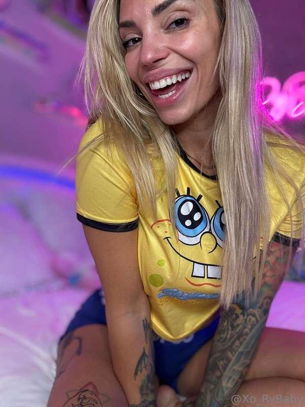 do u like when a girl swallows or spits 😏