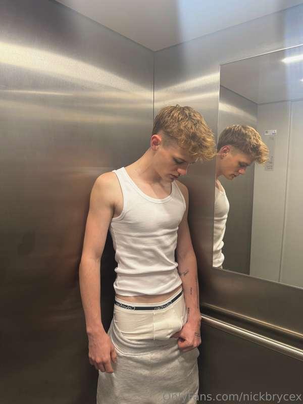 nickbrycex image #0