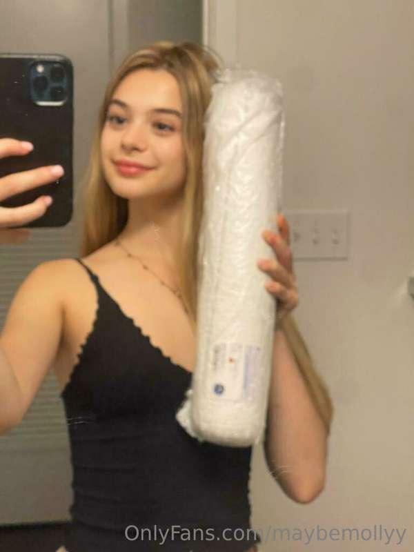 Salami😋what do you think I'm going to do with it😏