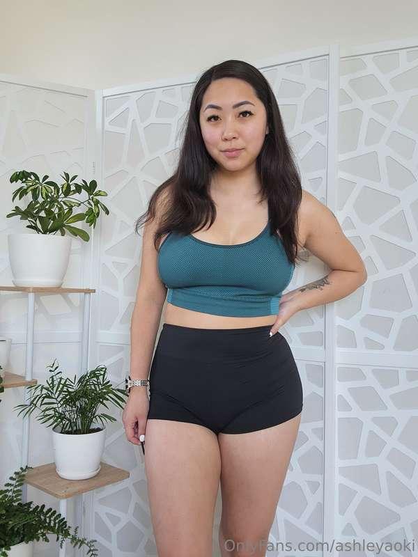 I think these shorts are a bit small for my booty hehe