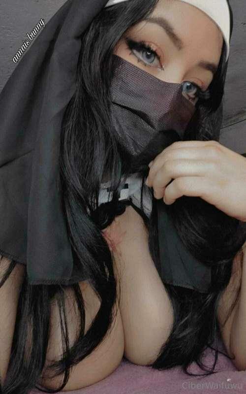 annais.bunny image #1
