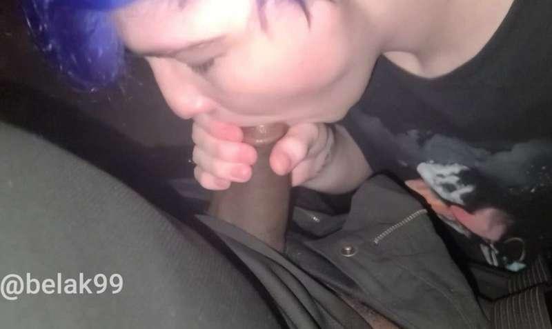 Watch me suck a grindr hookups thick dick in a p*blic park 🤤..