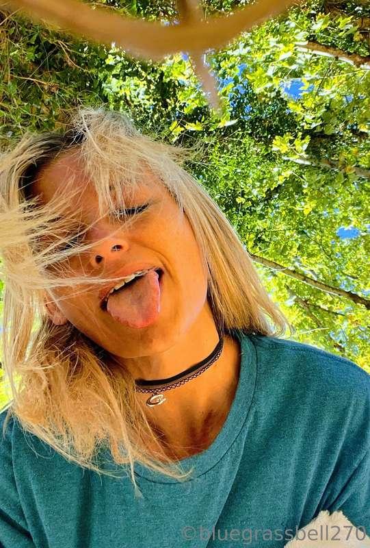Note to self: When feeling down… go lay naked in the sun🌞