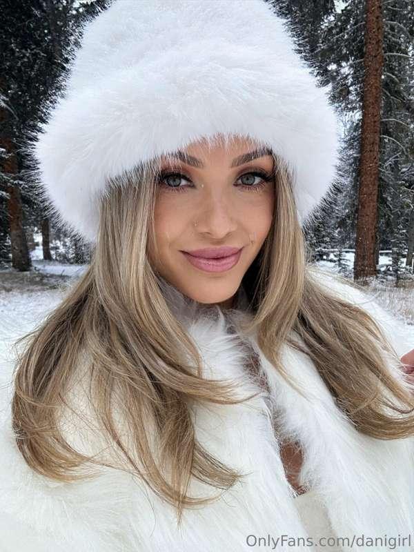 Snow angel vibes ❄️✨