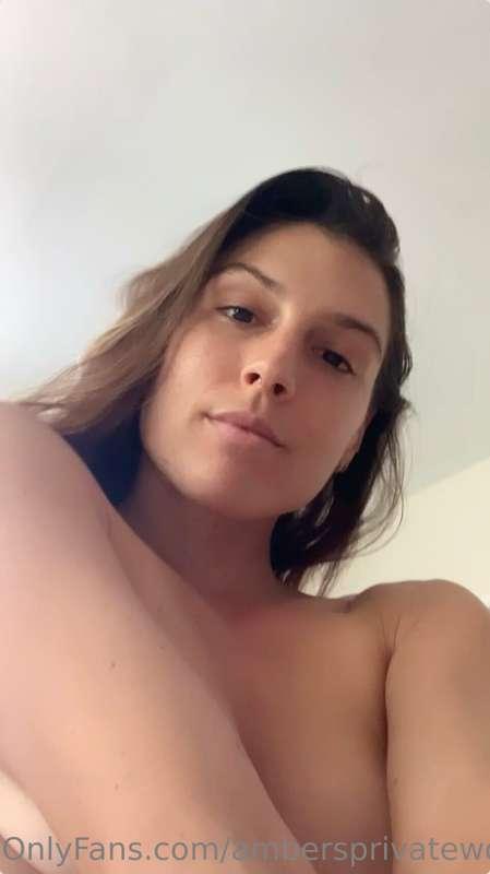 put these in your mouth already 🍈🍈

3 sexy topless pics | 1 ..