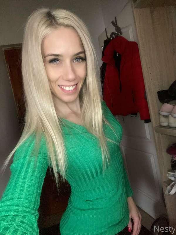 Good morning my dears!💗 Please vote, there are only a few ho..