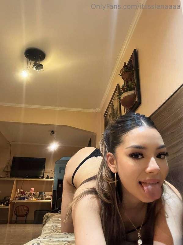👅👅