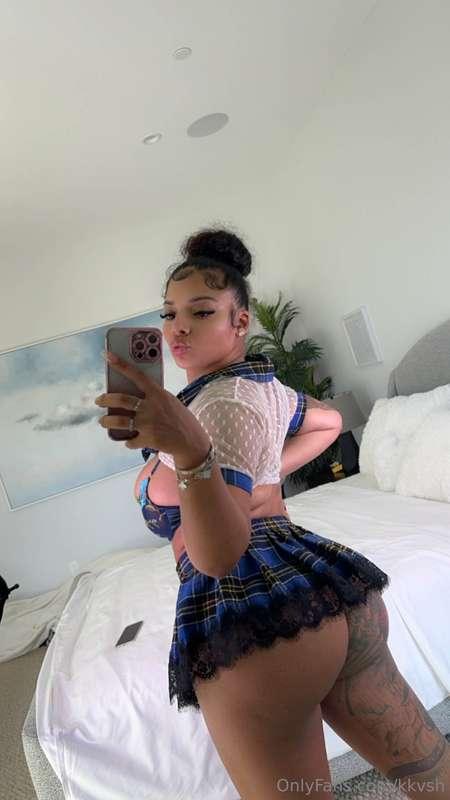 How long can you hold that creamy hot cum while watching me ..