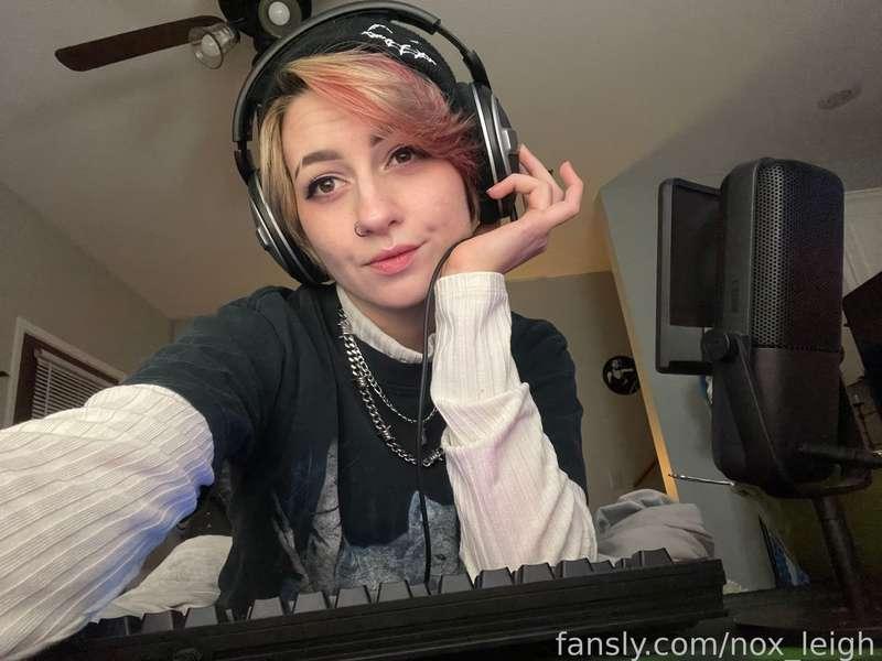 nox_leigh image #1