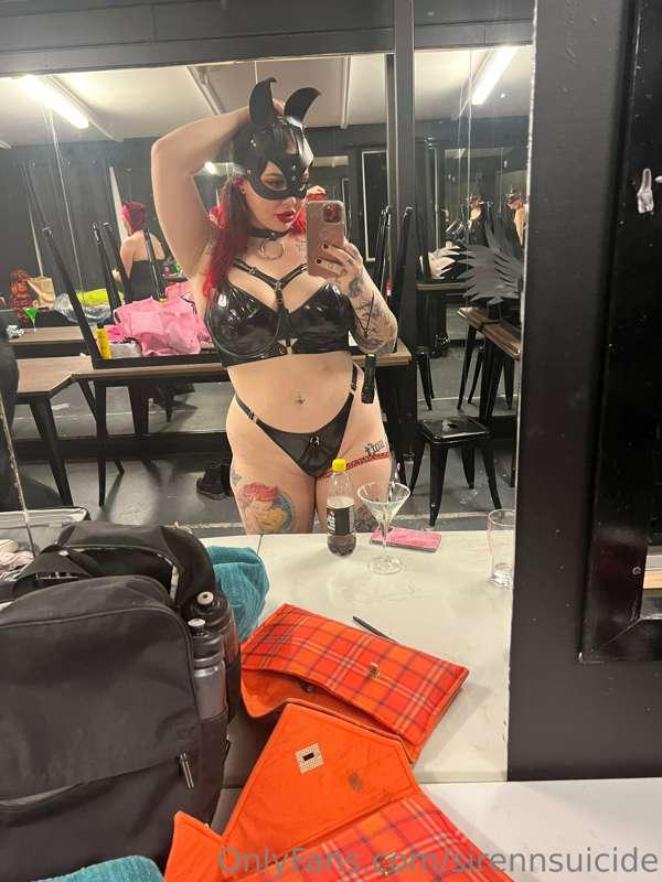 Gogo dancing for cult the show was so much fun!