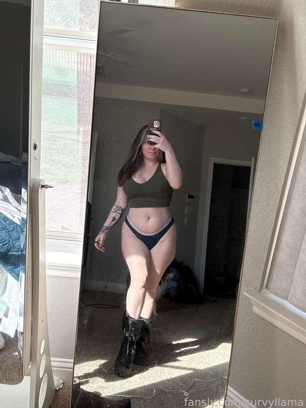 curvyllama image #5
