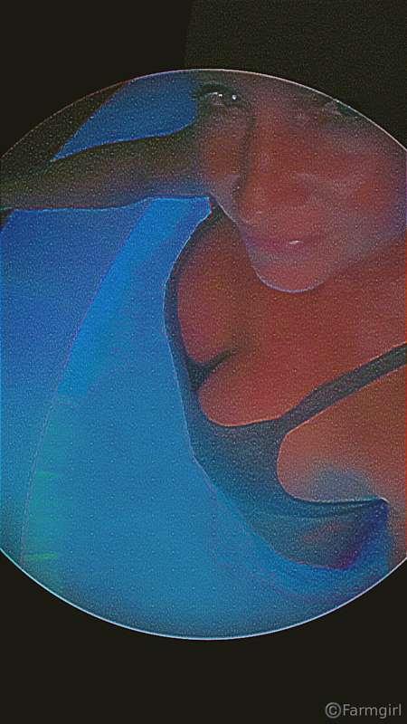 Hot tub kind of night 🌙 