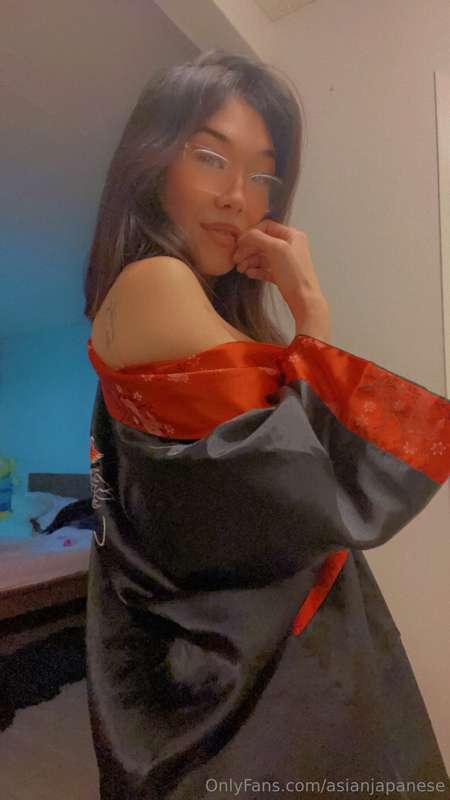 Demon slayer or naruto? For my weebs only 