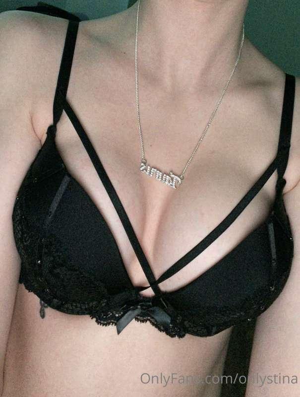 what color do you like lingerie 😋