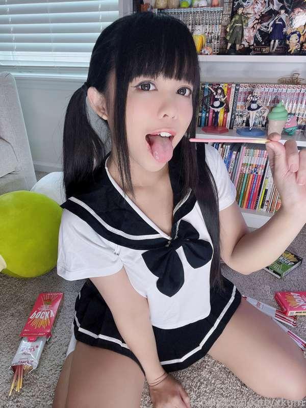 kittyxkum image #37