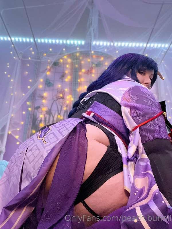 You will be inlaid upon this statue
This cosplay makes me fe..