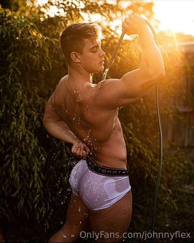 Still one of the best shots I’ve ever got 🥵
What are your th..