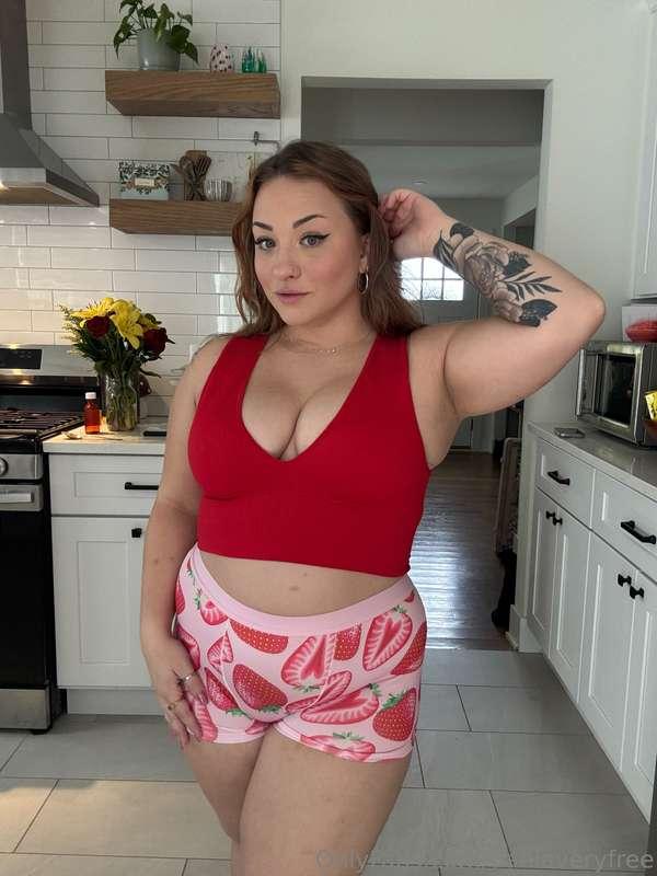 Strawberries are my favorite 🥰 