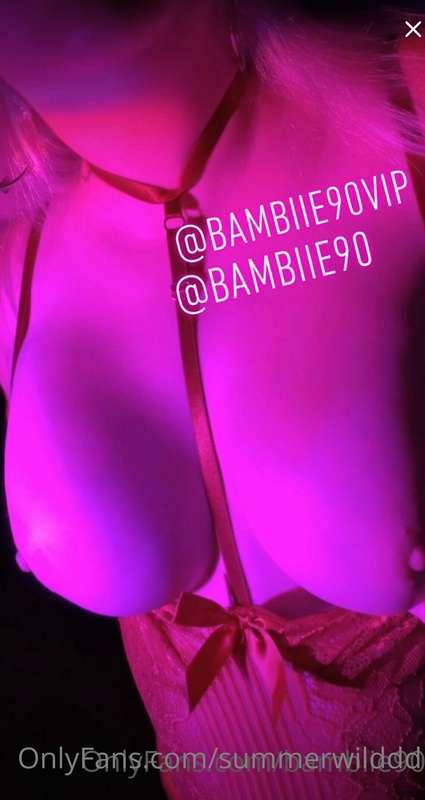 Check out this sweet, sexy, fun blonde girl's VIP page! Offe..