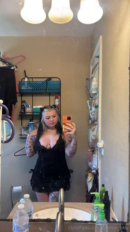 bet you can’t get enough of me in this sexy dress with slits..