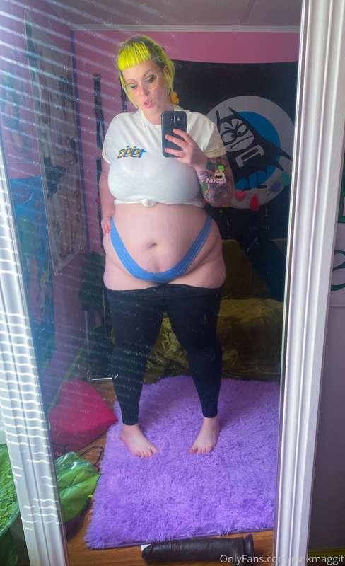 I always get so horny when I wear leggings.
