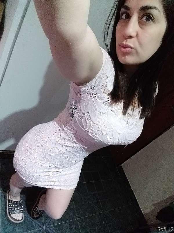 What do you like more, pink dress in front or black and back..
