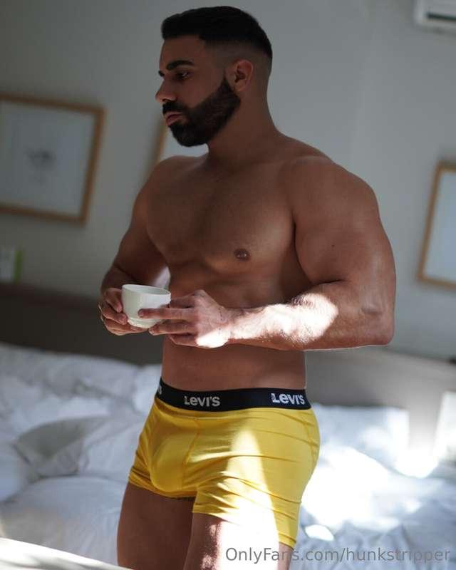 Jerk off and cum after the gym always feel good 😈💦 10 minute..