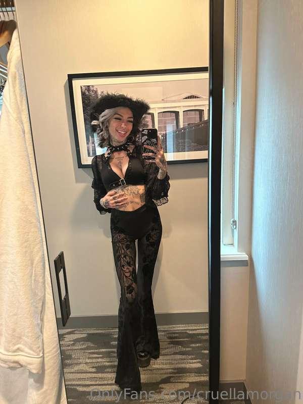 howdy Texas 🖤😋